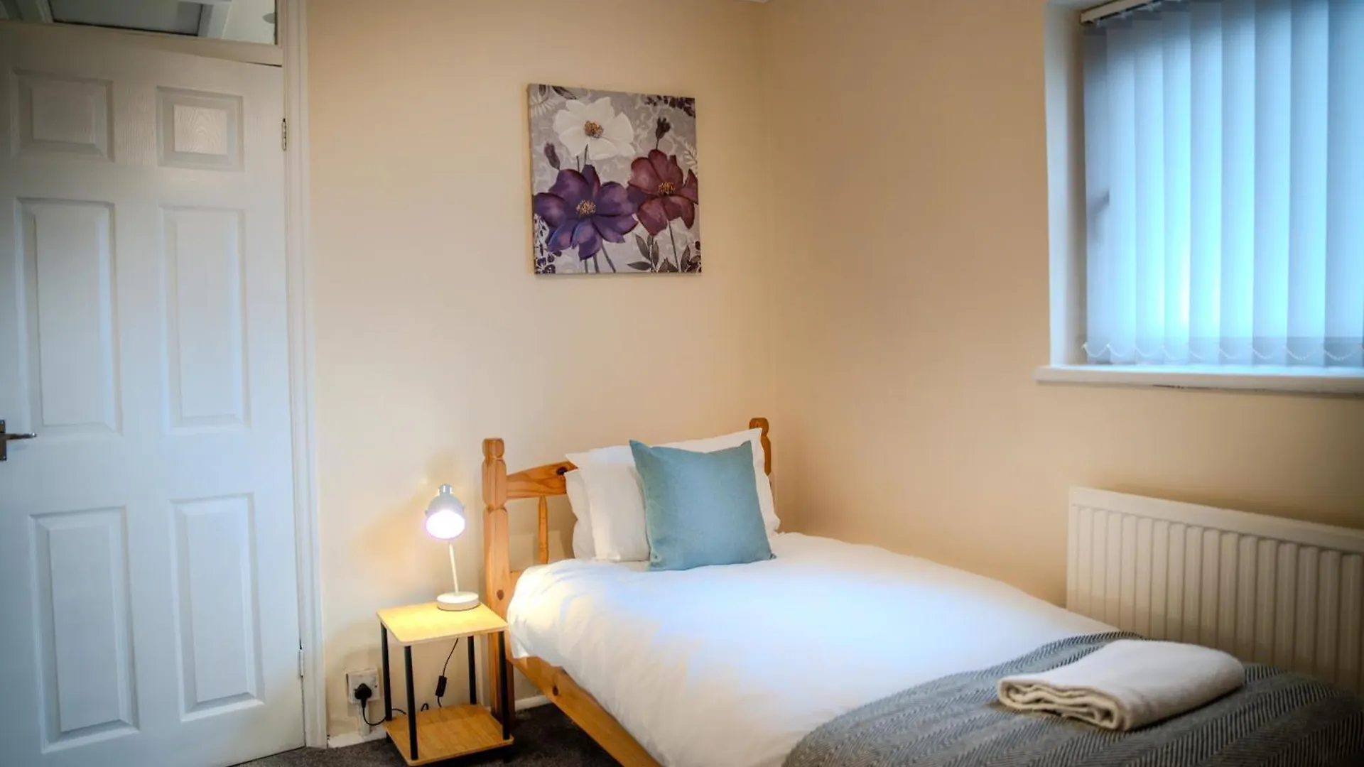 度假居 Spacious 4-Bedroom Home With Free Parking - Ideal For Those Working In 斯旺西 英国