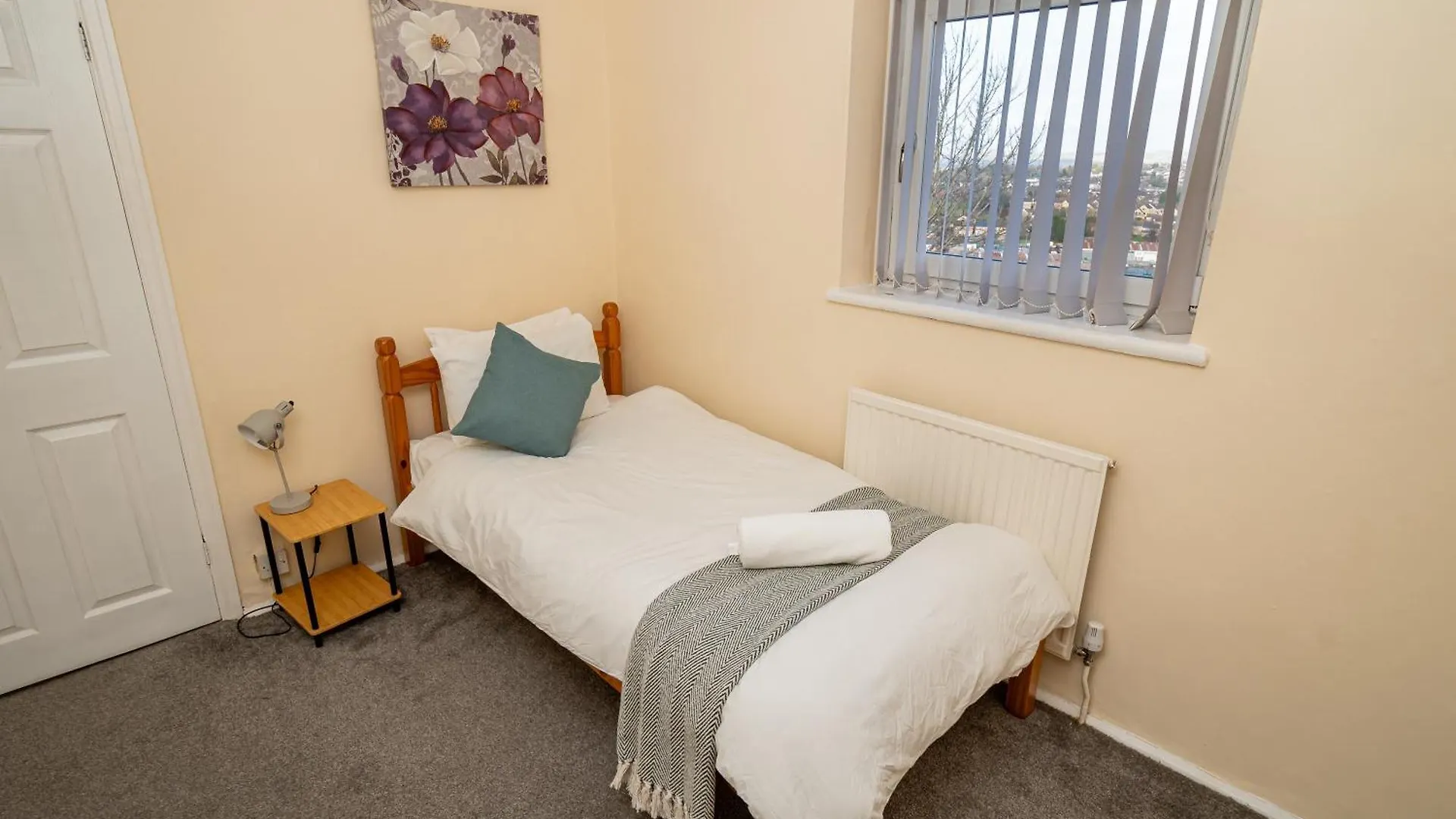 度假居 Spacious 4-Bedroom Home With Free Parking - Ideal For Those Working In 斯旺西